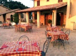 Vakantiehuis-huren-italie-volg de rode schoentjes-Bolsena