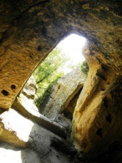 Sorano-Etrusken-wandelen-volg-de-rode-schoentjes